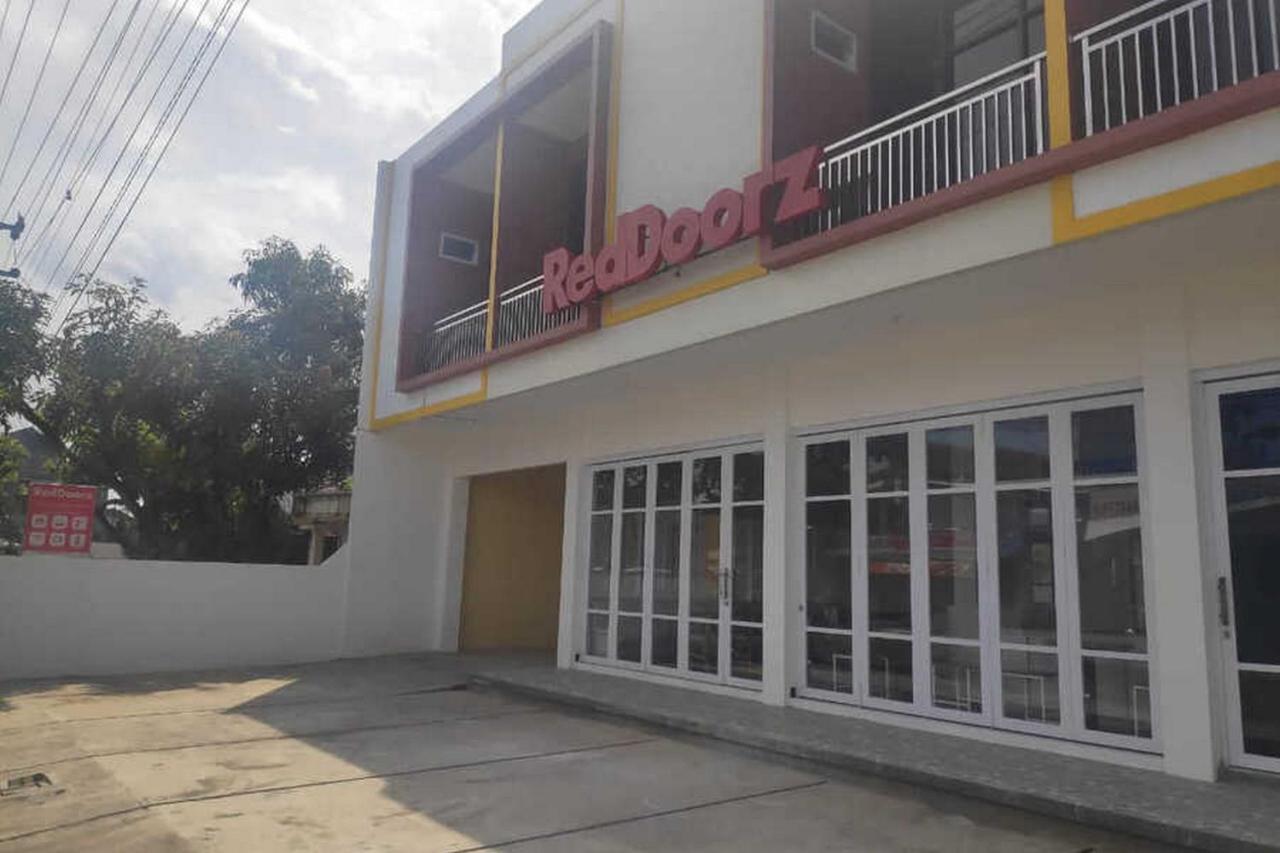 Kembaran Reddoorz Near Universitas Muhammadiyah Purwokerto מראה חיצוני תמונה